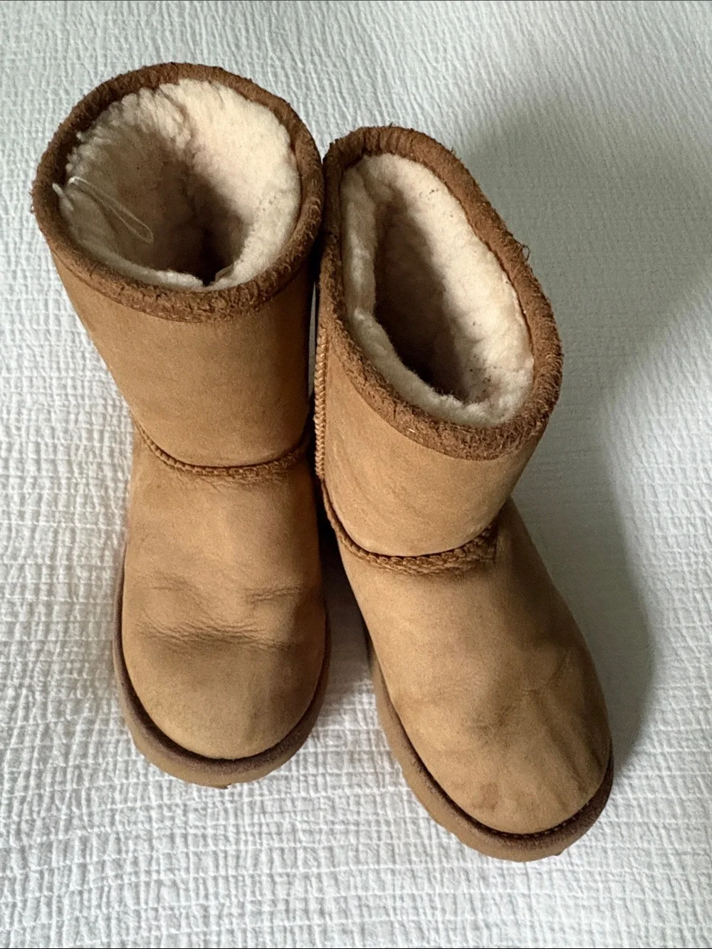 UGG Kids Chestnut Shearling-Lined Boots